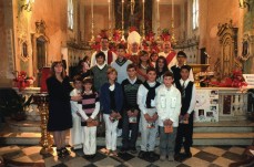 Pasturana - Cresime 2008 - I cresimati con il Vescovo e Don Paolo